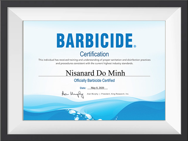 “Training and understanding <br>of proper sanitation and disinfection practices and procedures <br> consistent with the current highest industry standards”,🇺🇸 Barbicide,